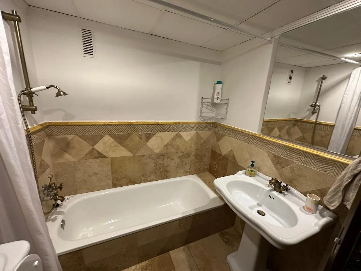Apartamento En El Centro A Dos Minutos De La Playa Apartman Fuengirola 0*,